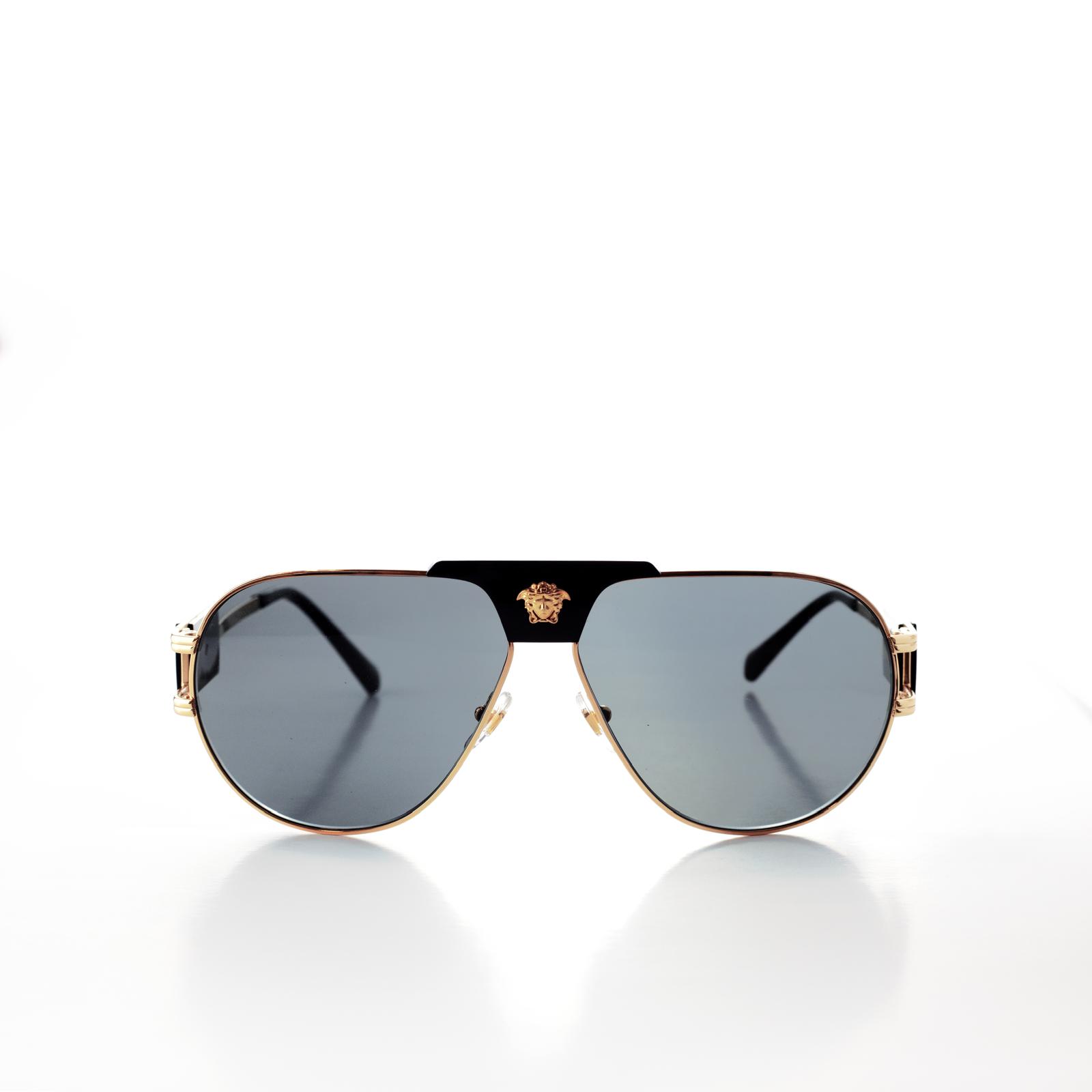 Manufacturer Luxottica